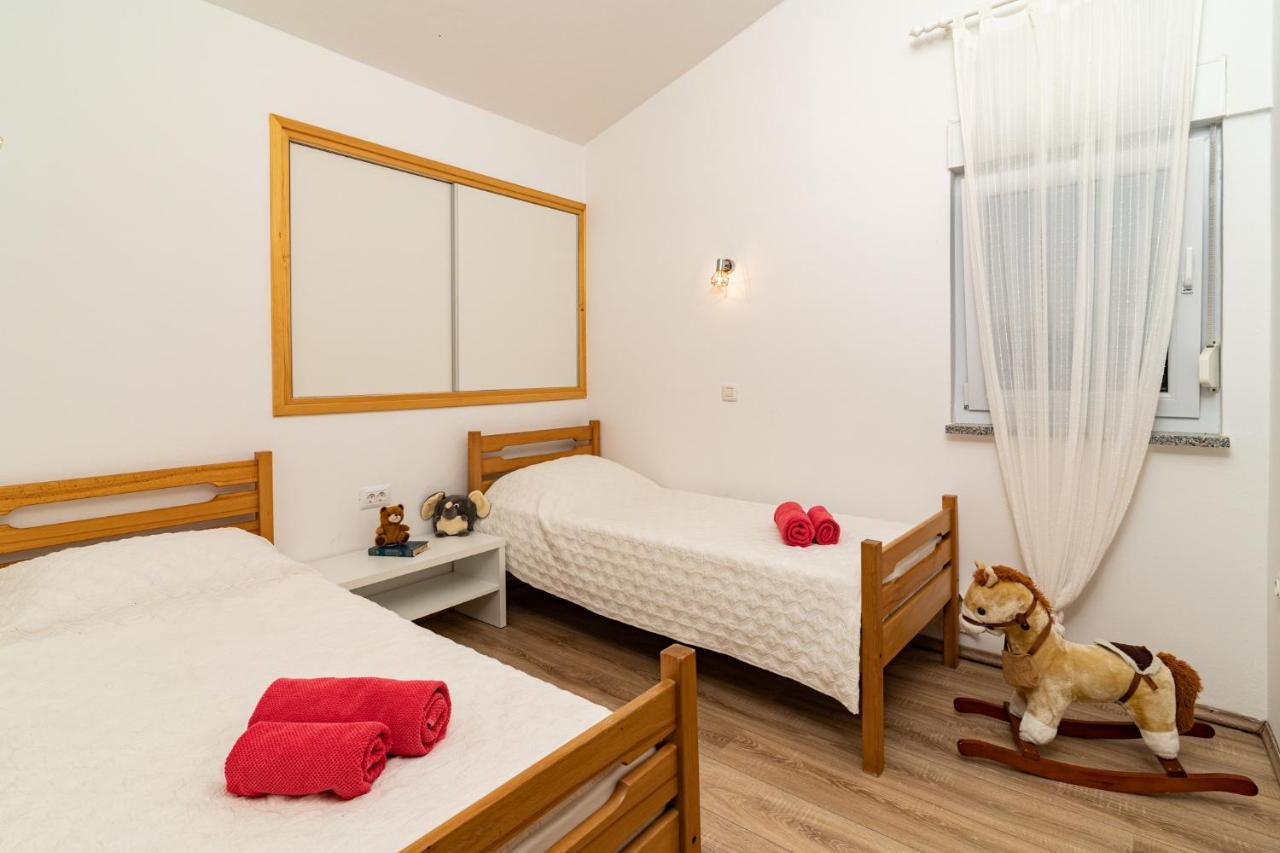 Holiday Home Kerniat بولا المظهر الخارجي الصورة