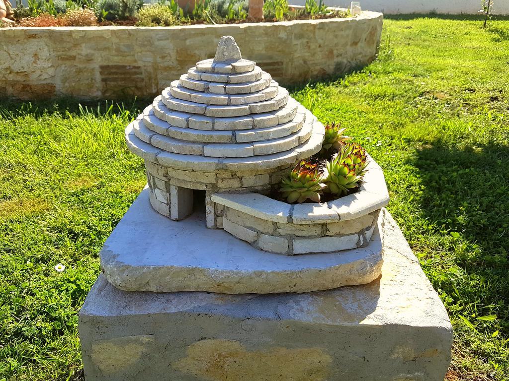 Holiday Home Kerniat بولا المظهر الخارجي الصورة
